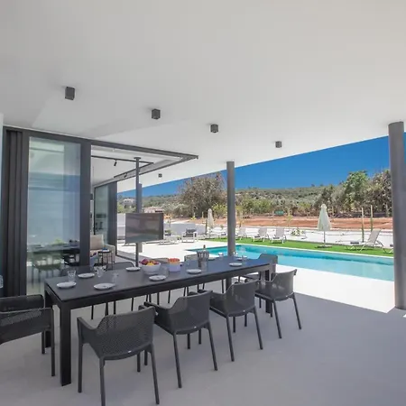 Elite Pearl וילה