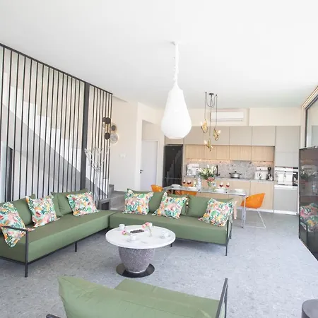 Elite Pearl * Protaras