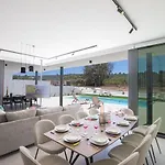 Elite Pearl * Protaras