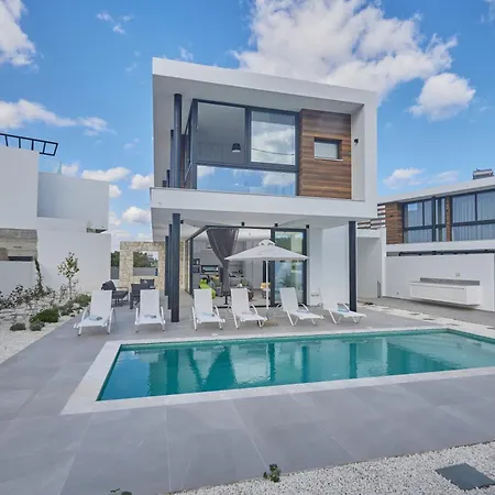 Elite Pearl Protaras