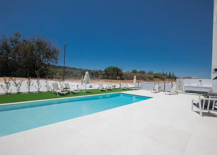 Elite Pearl Protaras