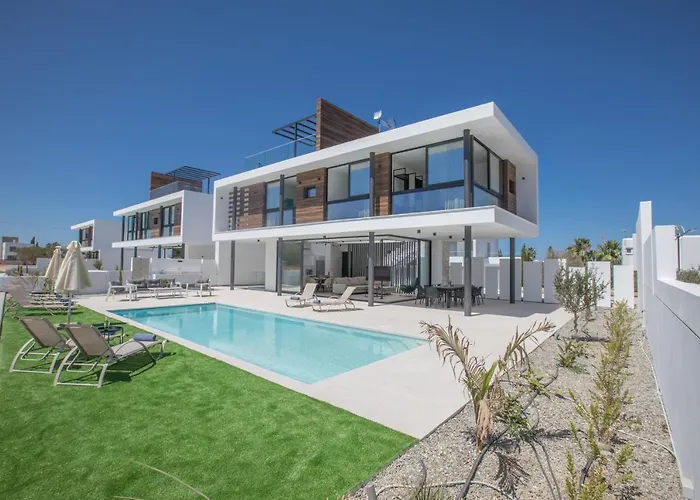 Elite Pearl Protaras