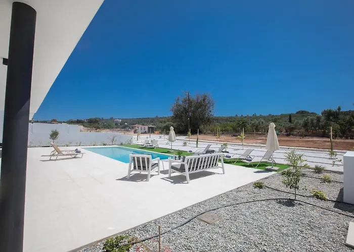 Elite Pearl Protaras