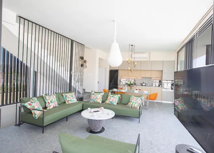 Elite Pearl * Protaras